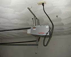 State Garage Doors Chicago, IL 773-396-5272 State Garage Doors Chicago, IL 773-396-5272 - gar-opener-01